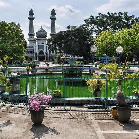 Sawojajar Inn Malang Buitenkant foto